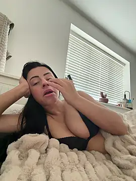 Bethrae25 online show from March 15, 8:43 am