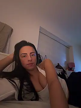 Bethrae25 online show from February 6, 11:45 pm