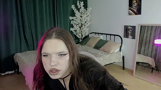 Snapshot of MadisonMongomeri chatting on December 4, 2:21 am MadisonMongomeri online show from December 4, 2:21 am