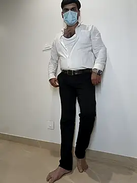 Snapshot of funnyboy_069 chatting on November 9, 1:59 pm funnyboy 069 online show from November 9, 1:59 pm