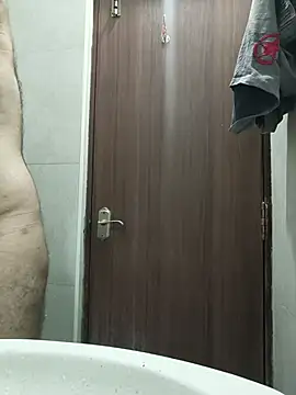 Snapshot of funnyboy_069 chatting on November 28, 2:12 am funnyboy 069 online show from November 28, 2:12 am