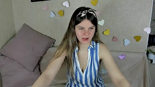 Zorianaa online show from April 5, 8:59 pm