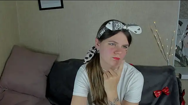 Zorianaa online show from January 7, 9:20 pm