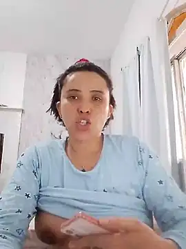 Snapshot of BIADELICIA1 chatting on June 15, 7:46 pm BIADELICIA1 online show from June 15, 7:46 pm