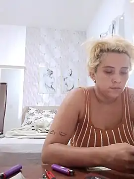 BIADELICIA1 online show from January 17, 10:30 am