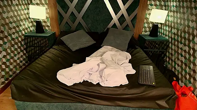 James Morrisonm online show from February 7, 3:25 am