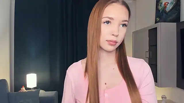 MerlePalaia online show from November 28, 6:19 pm