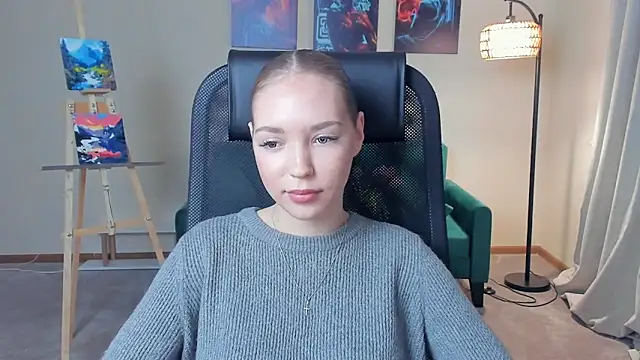 MerlePalaia online show from November 6, 11:58 am