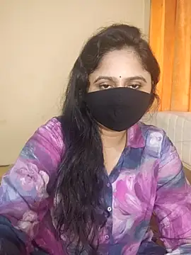 Snapshot of mouni499 chatting on June 8, 10:38 am mouni499 online show from June 8, 10:38 am