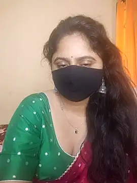 Snapshot of mouni499 chatting on June 23, 4:10 am mouni499 online show from June 23, 4:10 am
