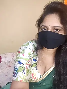 Snapshot of mouni499 chatting on June 16, 7:30 am mouni499 online show from June 16, 7:30 am