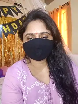 Snapshot of mouni499 chatting on June 14, 7:53 am mouni499 online show from June 14, 7:53 am