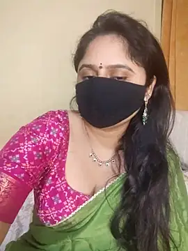 Snapshot of mouni499 chatting on June 17, 3:11 pm mouni499 online show from June 17, 3:11 pm