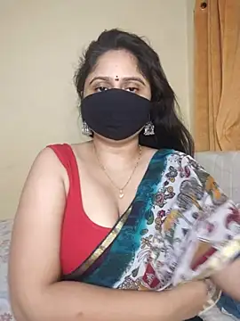 Snapshot of mouni499 chatting on July 16, 2:25 pm mouni499 online show from July 16, 2:25 pm