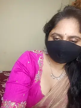 Snapshot of mouni499 chatting on June 28, 4:02 pm mouni499 online show from June 28, 4:02 pm