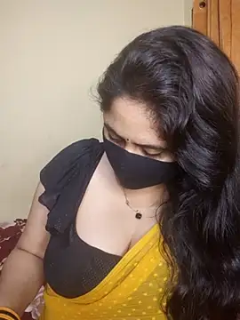 Snapshot of mouni499 chatting on July 1, 4:40 pm mouni499 online show from July 1, 4:40 pm