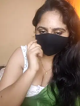 Snapshot of mouni499 chatting on July 20, 10:39 am mouni499 online show from July 20, 10:39 am