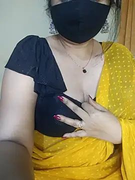 Snapshot of mouni499 chatting on June 16, 7:36 pm mouni499 online show from June 16, 7:36 pm