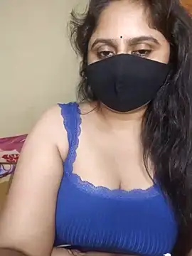 Snapshot of mouni499 chatting on June 18, 9:42 pm mouni499 online show from June 18, 9:42 pm
