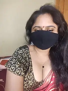 Snapshot of mouni499 chatting on June 11, 3:31 pm mouni499 online show from June 11, 3:31 pm
