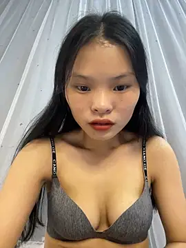 Snapshot of lung-linh chatting on November 5, 4:10 pm lung-linh online show from November 5, 4:10 pm