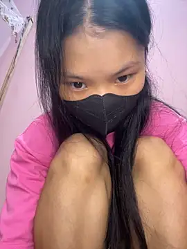 Snapshot of lung-linh chatting on November 9, 1:48 pm lung-linh online show from November 9, 1:48 pm