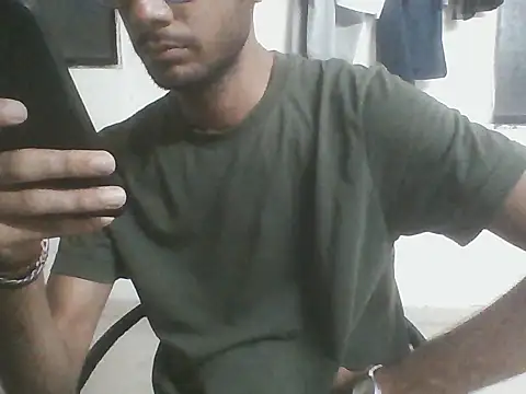 Bull Dick 69 online show from May 6, 5:06 pm