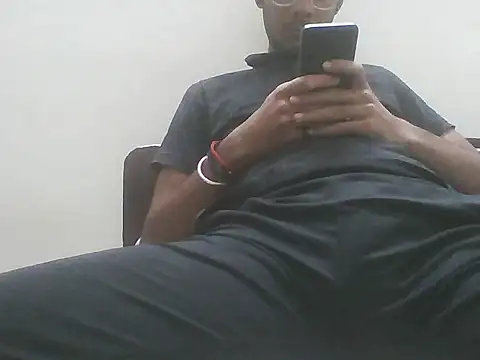 Bull Dick 69 online show from November 15, 7:18 pm