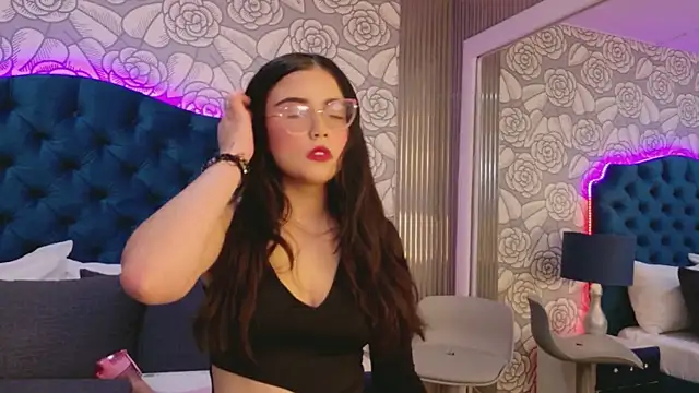 ScarlettPetrova online show from March 22, 11:56 am