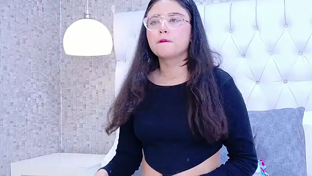 ScarlettPetrova online show from December 3, 11:31 am