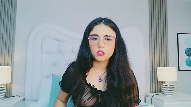 ScarlettPetrova online show from April 20, 11:35 am