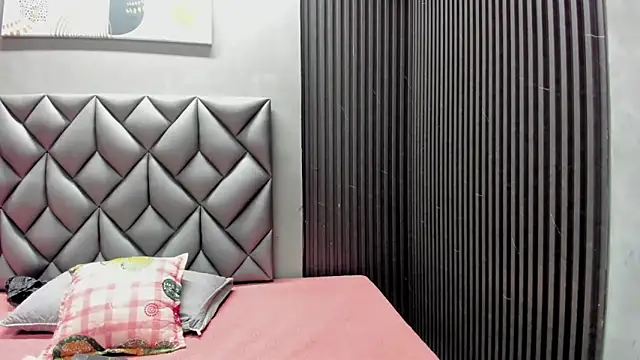 Snapshot of angeline_bleak chatting on November 29, 11:54 am angeline bleak online show from November 29, 11:54 am