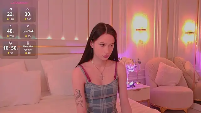 Snapshot of GladysMoore chatting on November 3, 2:42 pm GladysMoore online show from November 3, 2:42 pm