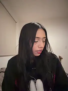 Snapshot of JIORYOvO chatting on June 23, 2:09 am JIORYOvO online show from June 23, 2:09 am