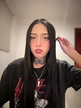 JIORYOvO online show from November 13, 2:37 am