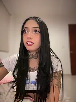 JIORYOvO online show from February 8, 3:37 am