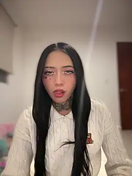 JIORYOvO online show from December 19, 4:49 am