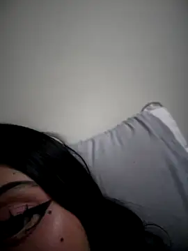 JIORYOvO online show from December 1, 1:12 pm