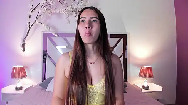 Snapshot of Rouse_Taylor__ chatting on December 17, 12:32 pm Rouse Taylor online show from December 17, 12:32 pm