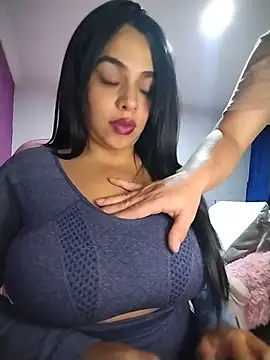 Snapshot of AngelsCouple- chatting on June 4, 5:34 am AngelsCouple- online show from June 4, 5:34 am