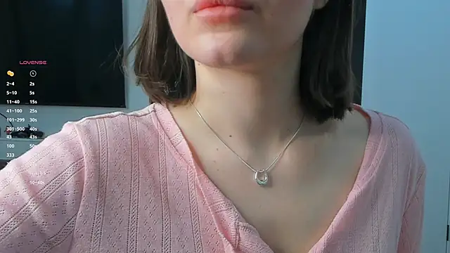 Xo Laura online show from April 3, 4:57 pm