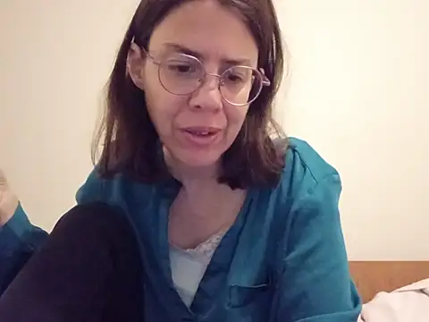 hotnathy69 online show from May 18, 7:13 am