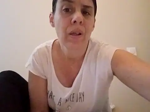 hotnathy69 online show from December 1, 8:04 am