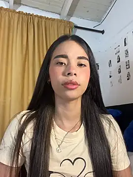 Snapshot of Milleradhara24 chatting on July 12, 12:11 am Milleradhara24 online show from July 12, 12:11 am