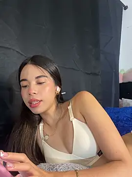 Snapshot of Milleradhara24 chatting on July 16, 2:41 am Milleradhara24 online show from July 16, 2:41 am