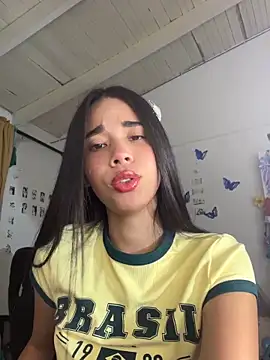 Snapshot of Milleradhara24 chatting on June 10, 3:41 am Milleradhara24 online show from June 10, 3:41 am
