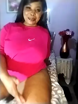 Snapshot of Belinder003 chatting on December 5, 8:50 pm Belinder003 online show from December 5, 8:50 pm