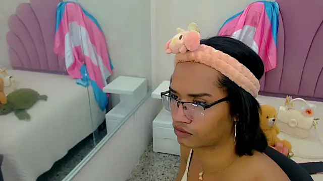 horny bri  online show from December 20, 1:14 pm