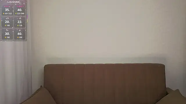 Violet Johnsonn online show from April 2, 6:09 am