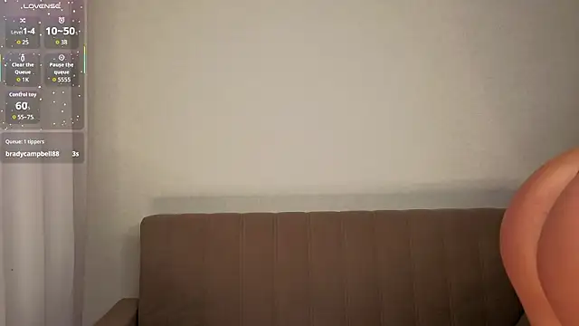 Violet Johnsonn online show from March 29, 5:20 am